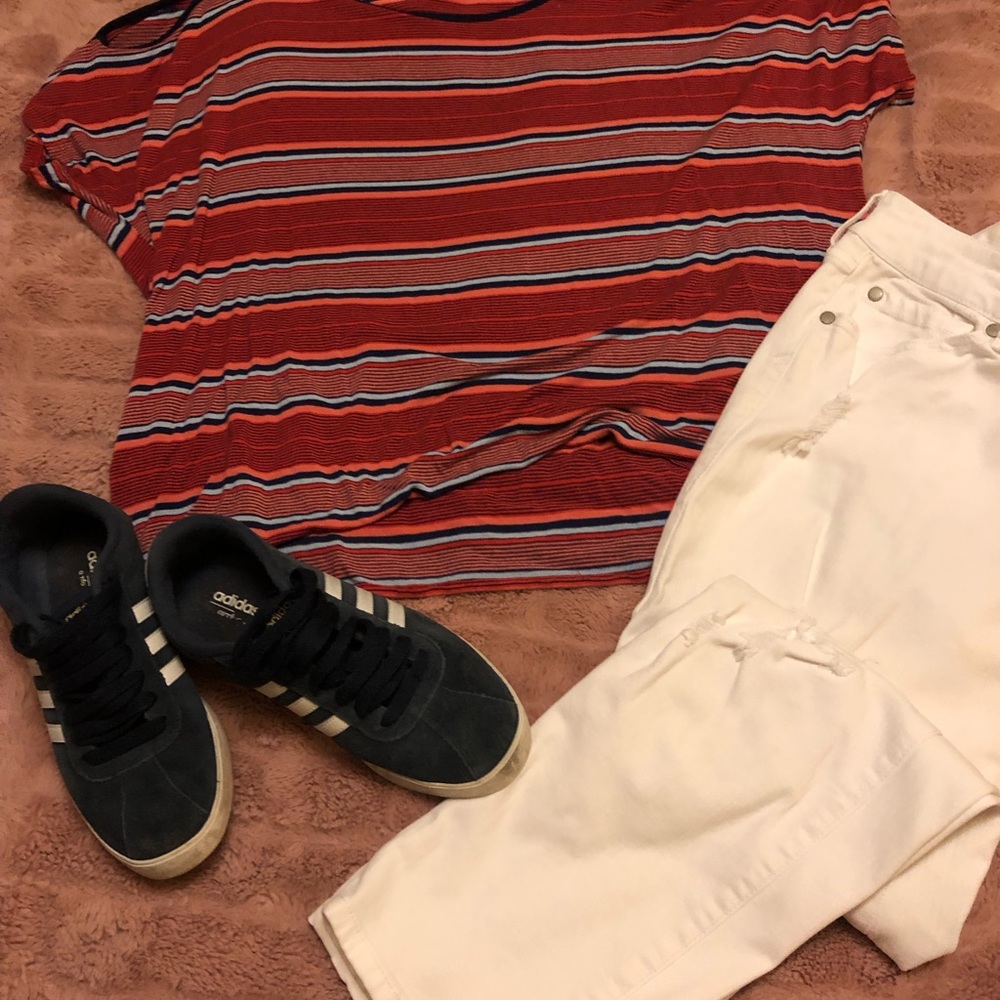 🔥🔥5/$50🔥🔥Torrid white jeans
